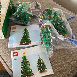 Two full sets of Lego set 40573